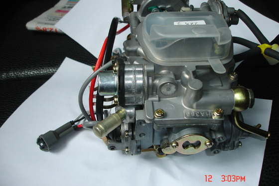 Parti di motore a benzina di Caburetor per l'OEM del motore di Toyota 22R 21100-35520
